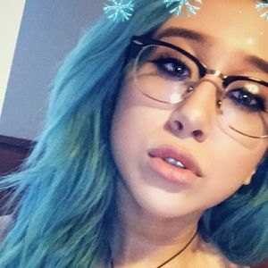 Meet your Posher, Max